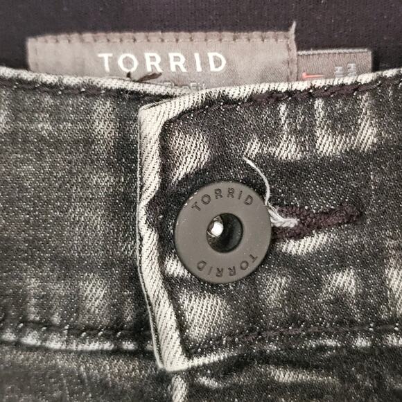 Torrid 16T Bombshell Straight Black Stonewash Jeans Street Tall Long Punk Plus - Picture 4 of 8